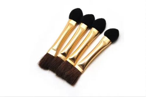 Duo end eyeshadow brush Duo end eyeshadow brush